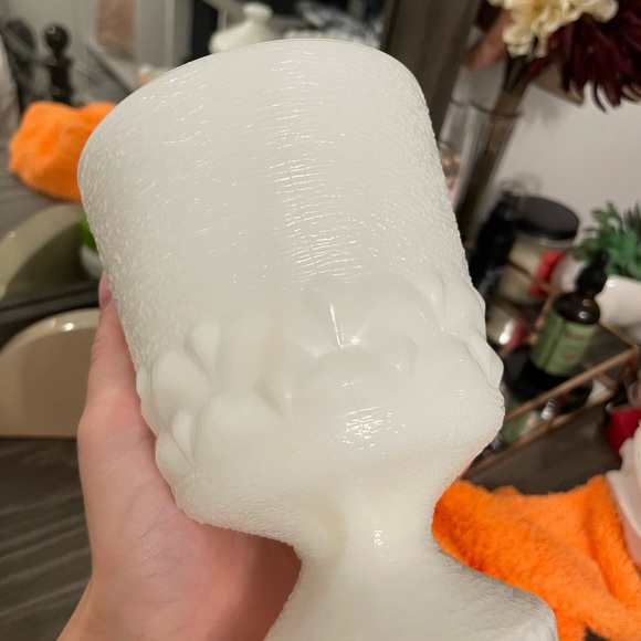 Milk glass vine compote - Picture 3 of 7